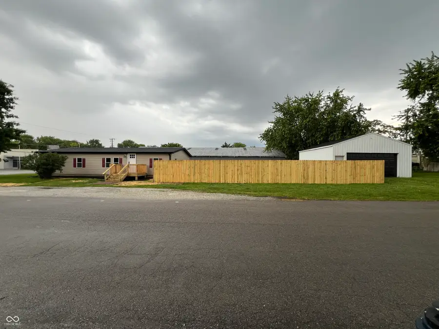 2428 S J Street, Elwood, IN 46036 - #3