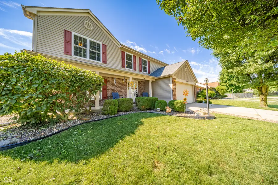 3859 Chancellor Drive, Greenwood, IN 46143 - #2