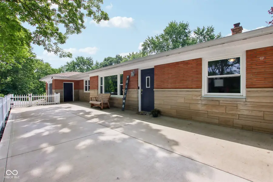 6399 E County Road 300 S, Plainfield, IN 46168 - #2