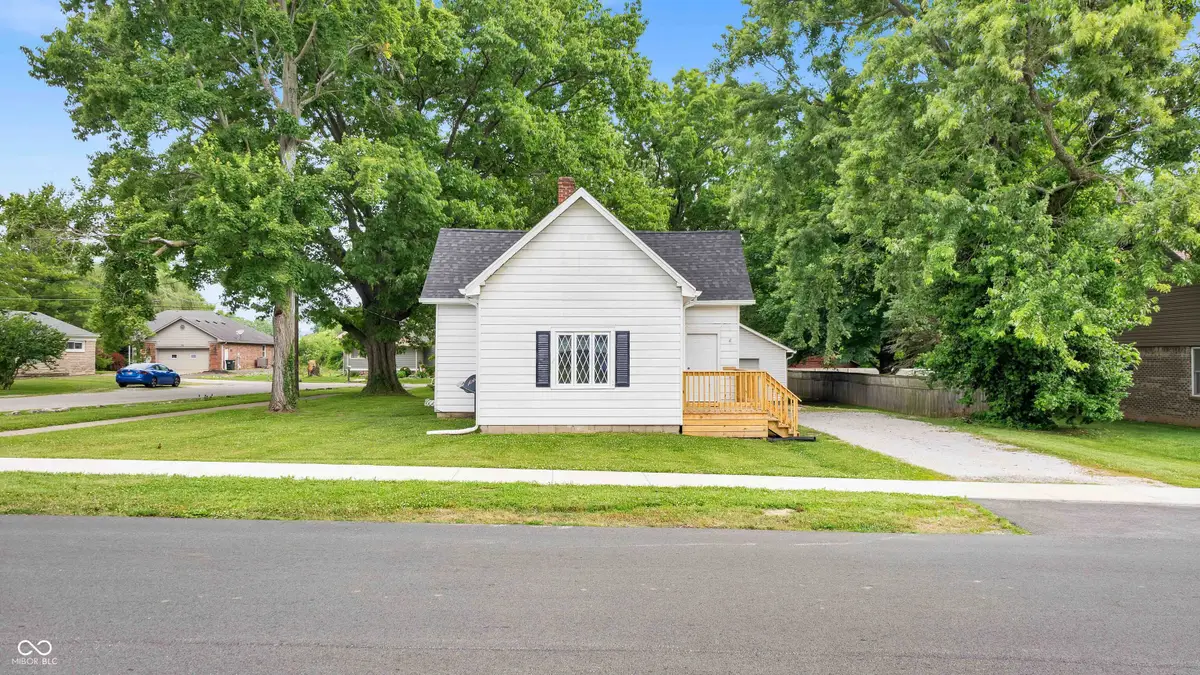 108 E Washington, Mooresville, IN 46158 - #1