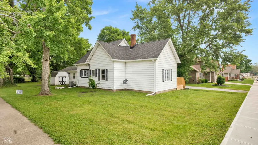 108 E Washington, Mooresville, IN 46158 - #2