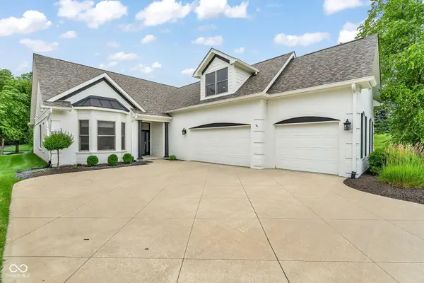 15268 Kampen Circle, Carmel, IN 46033