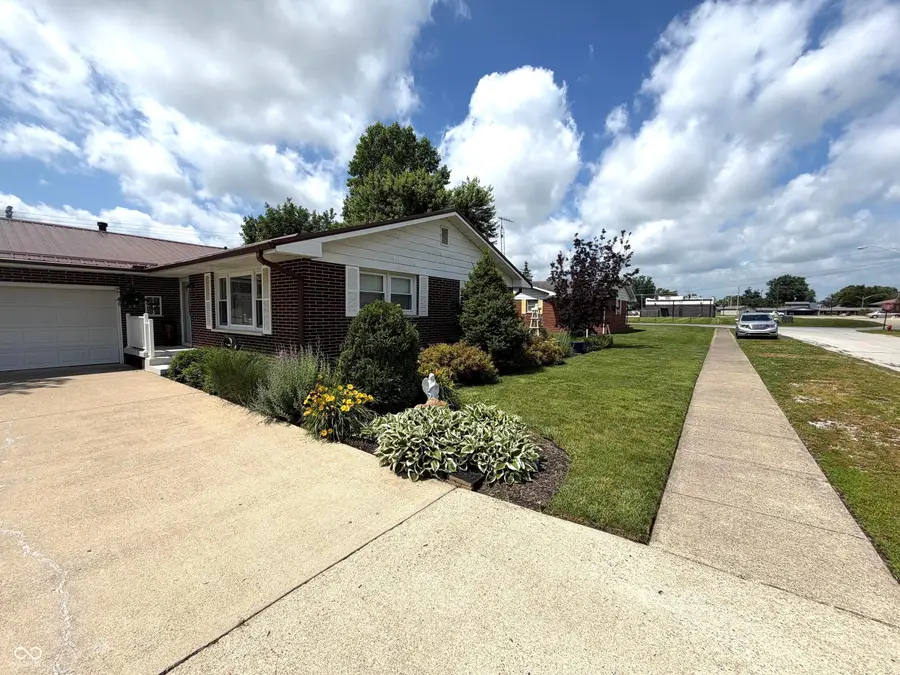 507 Dogwood Drive, Rockville, IN 47872 - #2