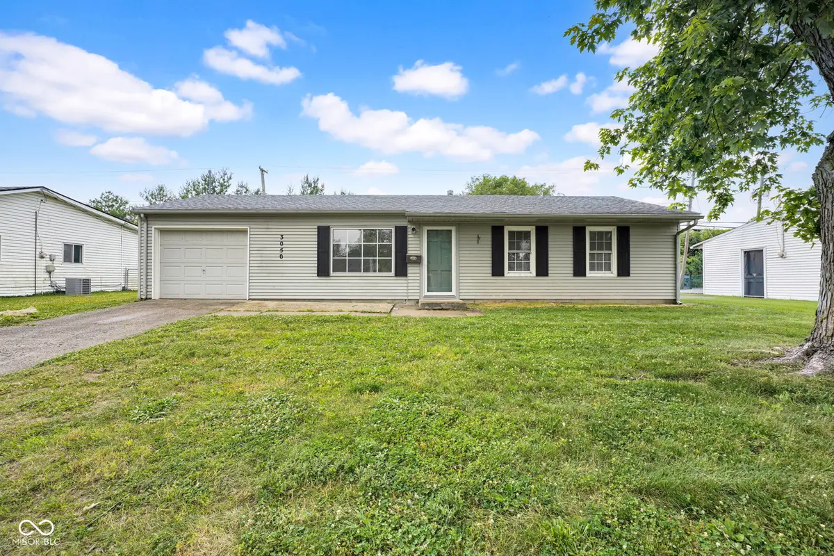 3050 Lucas Way, Columbus, IN 47203 - #1