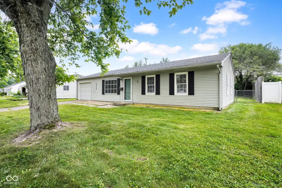 3050 Lucas Way, Columbus, IN 47203 - #2