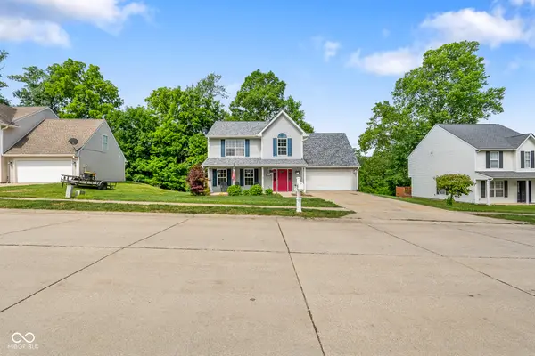 834 S Deer Run, Ellettsville, IN 47429