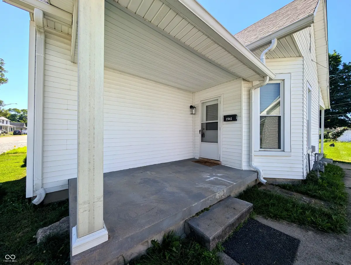 1941 Wallace Avenue, Columbus, IN 47201 - #1