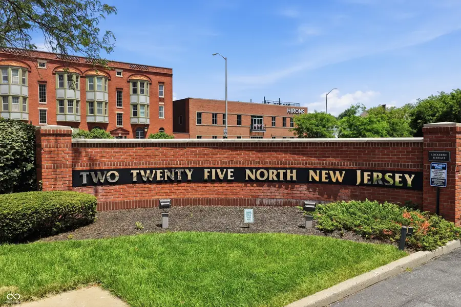 225 N New Jersey Street #APT 23, Indianapolis, IN 46204 - #3