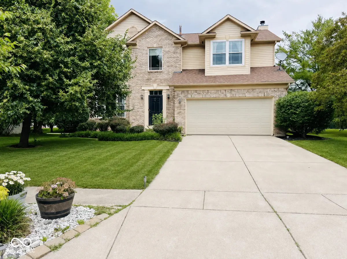 5400 Wakefield Drive S, Greenwood, IN 46142 - #1