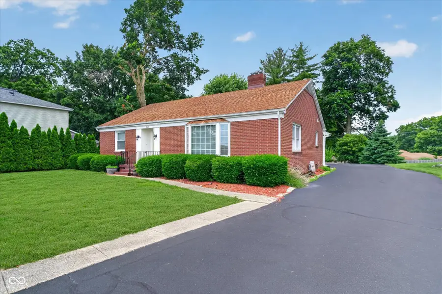 1112 W Wabash Avenue, Crawfordsville, IN 47933 - #3