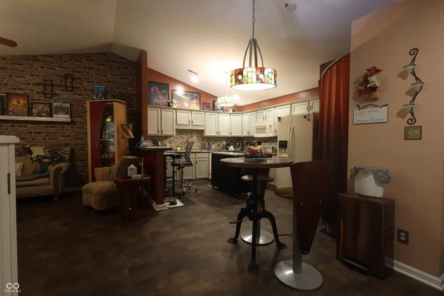3910 Gray Pond Court, Indianapolis, IN 46237 - #2