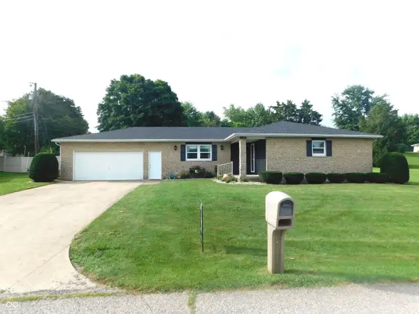1037 E Tara Road, Greensburg, IN 47240