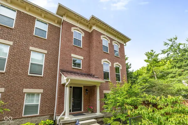 9448 Oakley Drive, Indianapolis, IN 46260