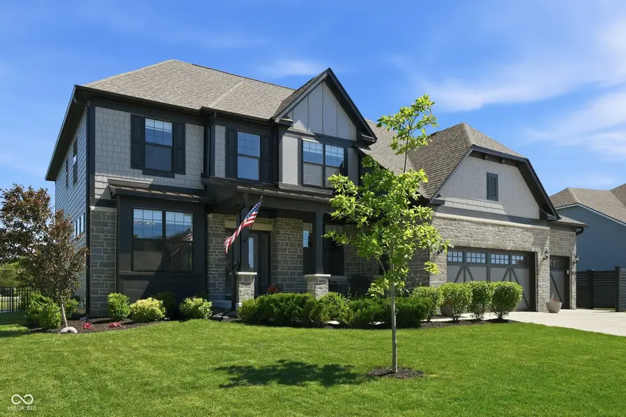 5423 Peachtree Road, Zionsville, IN 46077 - #2