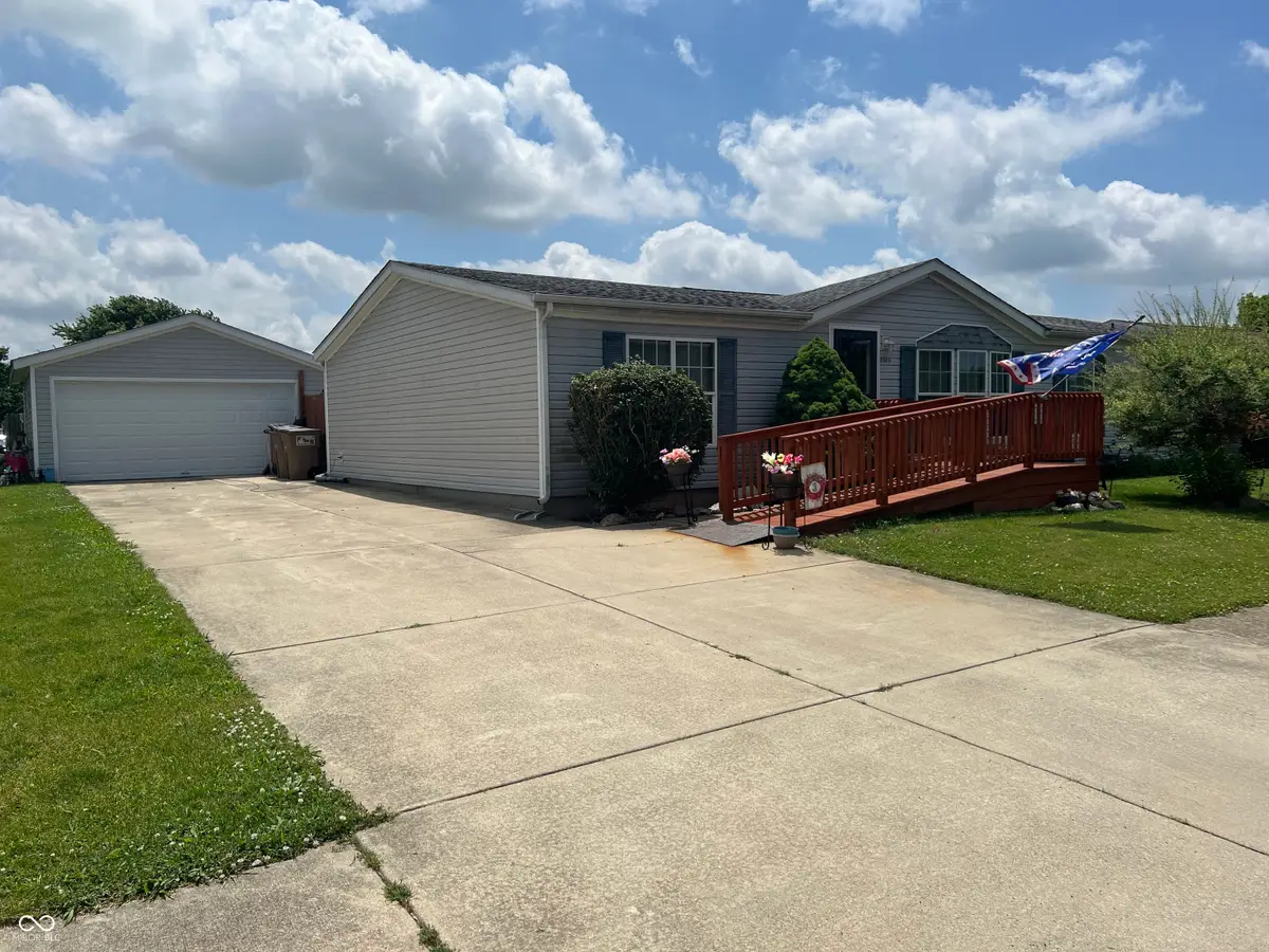 4643 Breckenridge Drive, Columbus, IN 47203 - #1