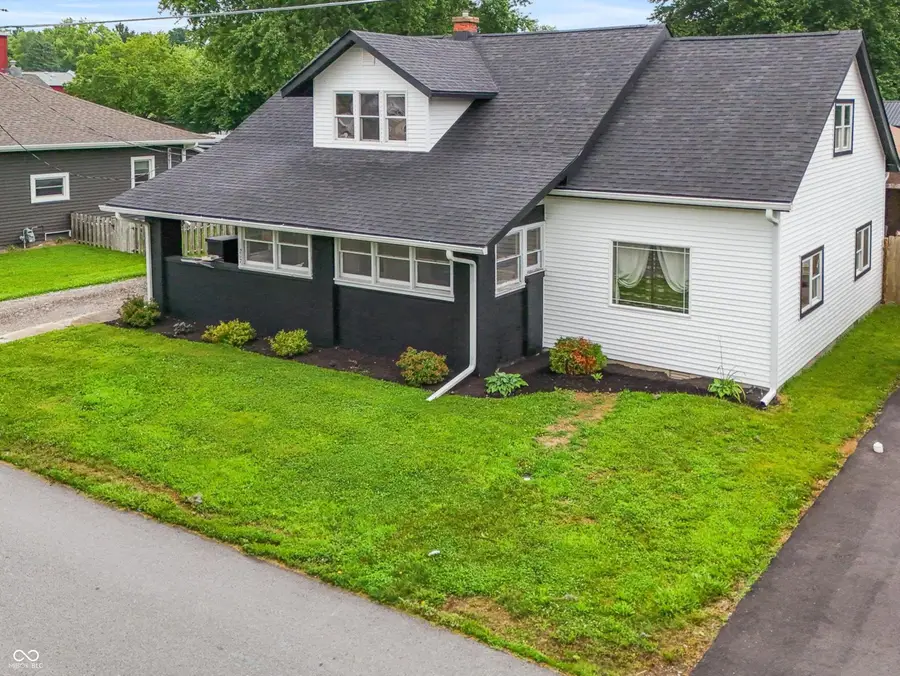 217 Lebanon Street, Lizton, IN 46149 - #2