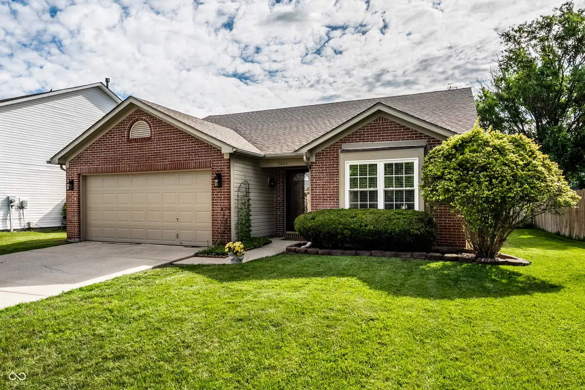 7061 N Lyndhurst Crossing, McCordsville, IN 46055 - #1