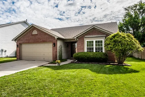 7061 N Lyndhurst Crossing, McCordsville, IN 46055