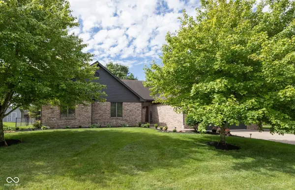 219 Deer Trace Court, Pittsboro, IN 46167