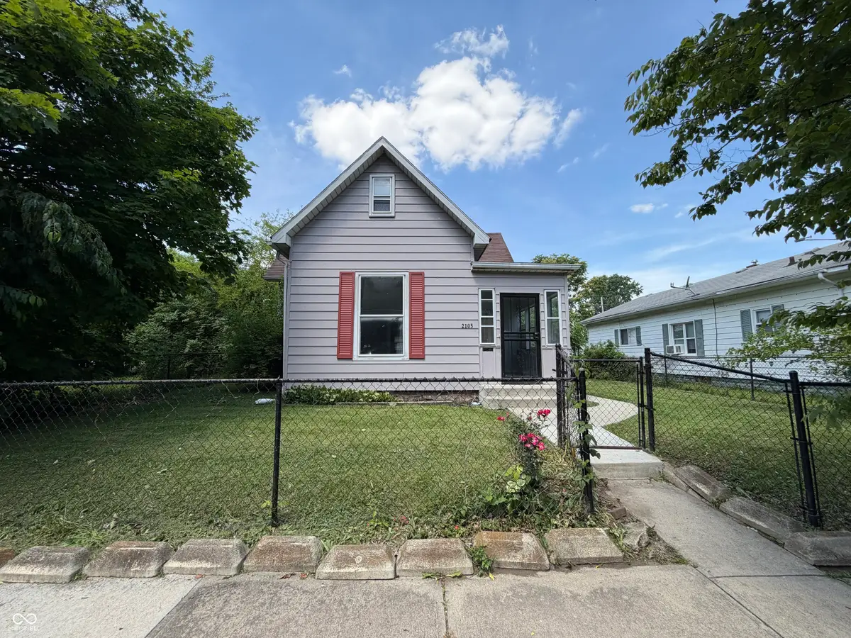 2105 Arrow Avenue, Anderson, IN 46016 - #1