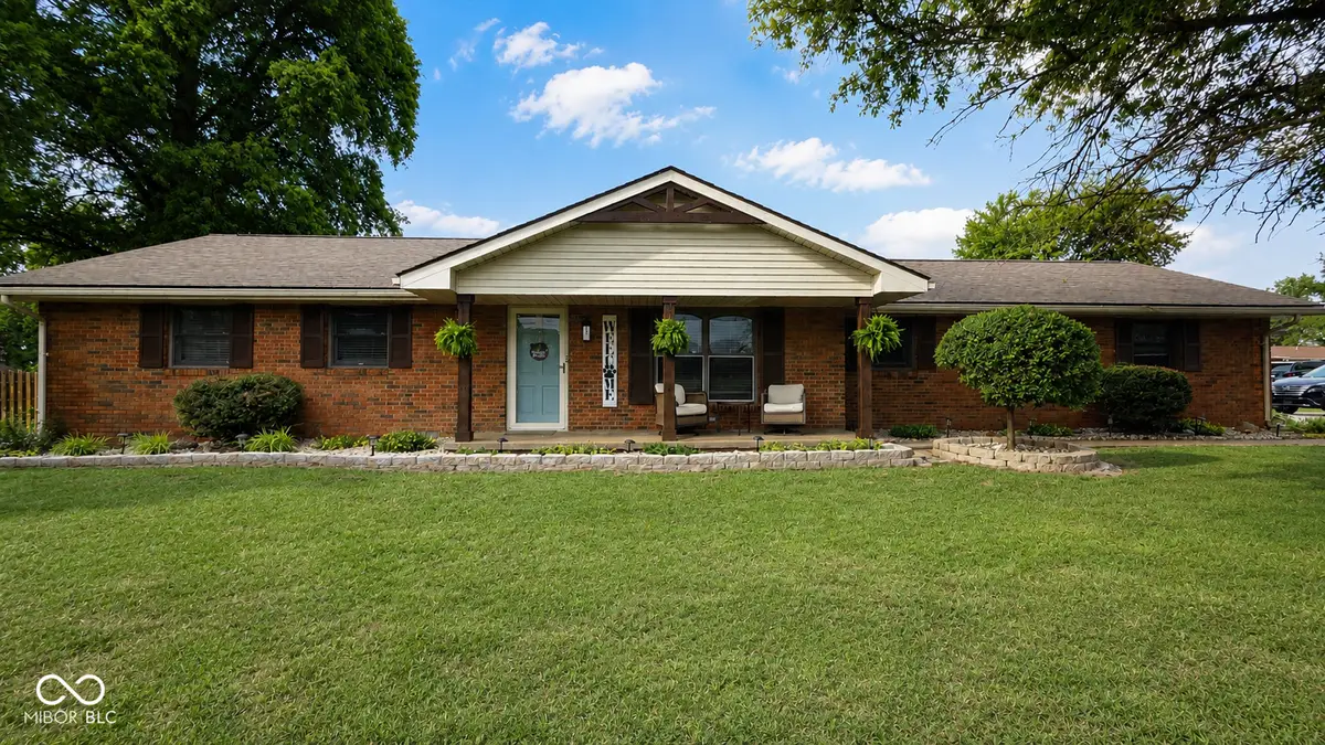 8094 E Crescent Drive, Seymour, IN 47274 - #1
