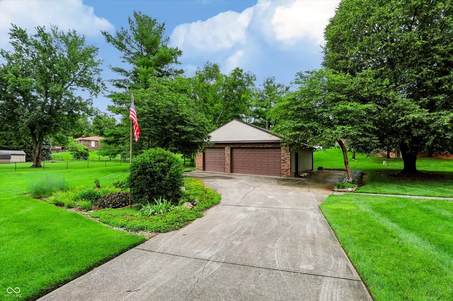 487 Moccosin Road, Greenwood, IN 46142 - #2