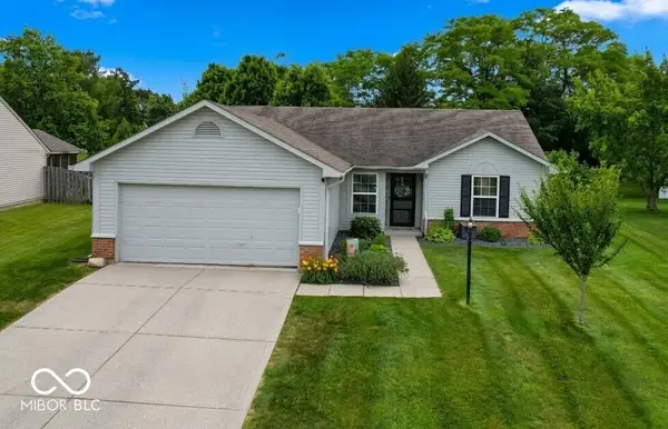 121 Brixton Woods East Drive, Pittsboro, IN 46167