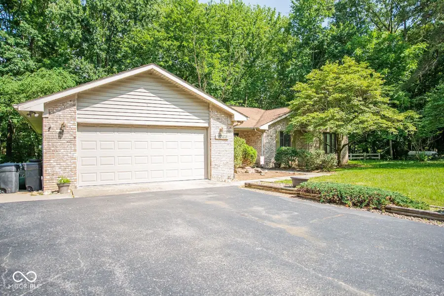 7044 N Private Rd 130 W, Brazil, IN 47834 - #2