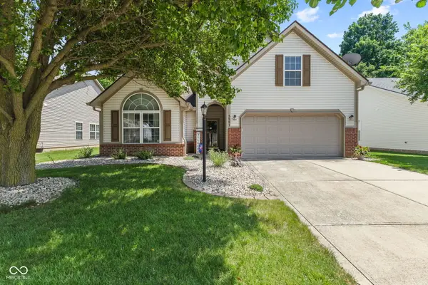5881 Lost Oaks Drive, Carmel, IN 46033