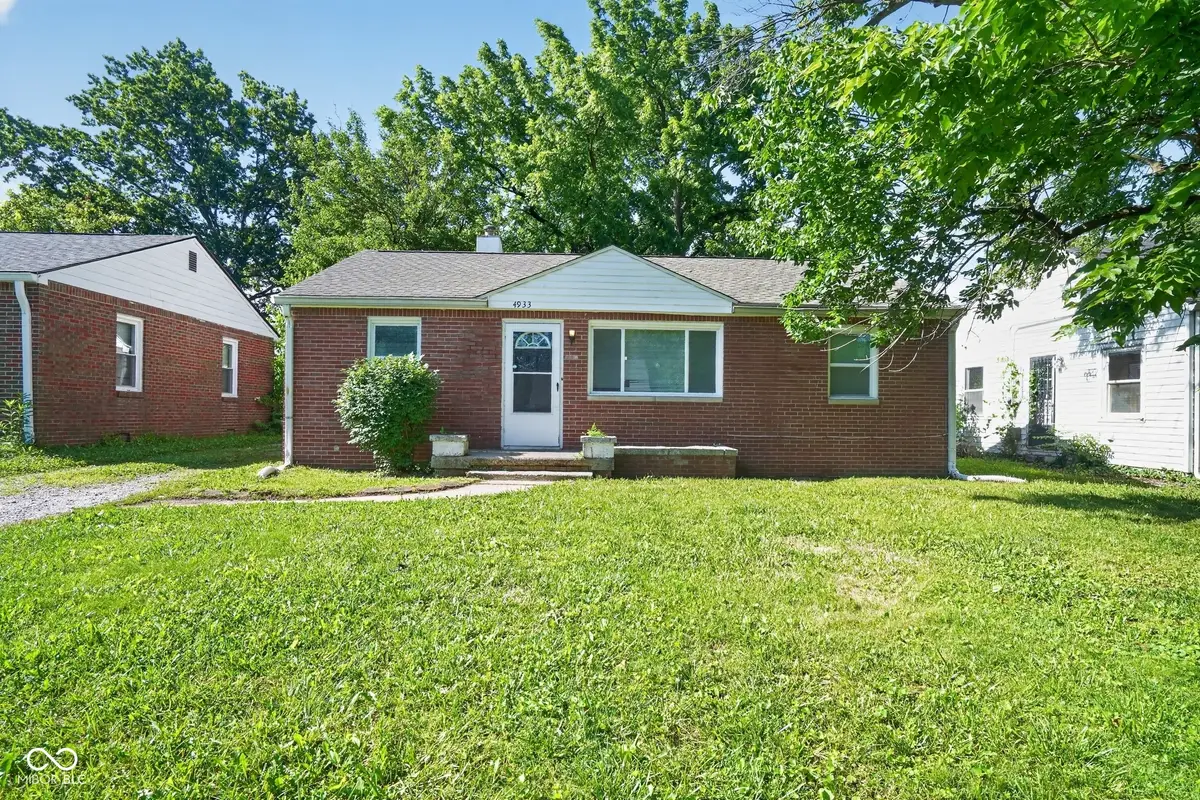 4933 E 39th Street, Indianapolis, IN 46226 - #1
