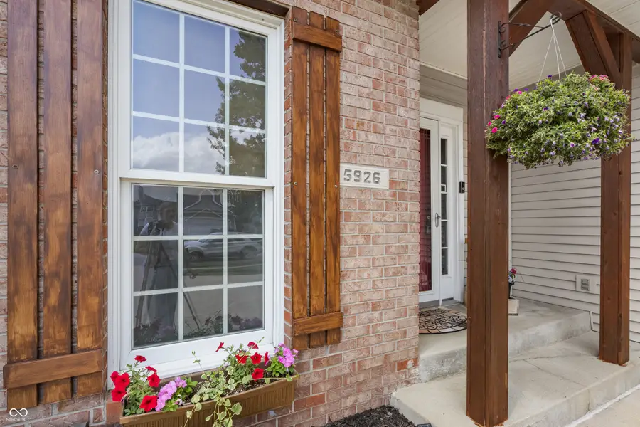 5926 Regency Drive, Columbus, IN 47203 - #3
