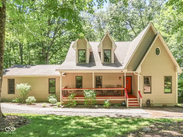 8194 Center Lake Road, Nineveh, IN 46164