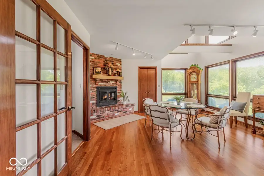 7221 S Sprague Road, Columbus, IN 47201 - #2