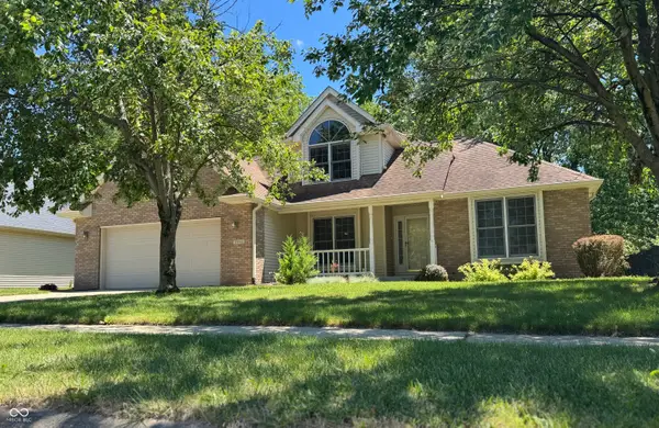 2055 Pinewood Drive, Columbus, IN 47203