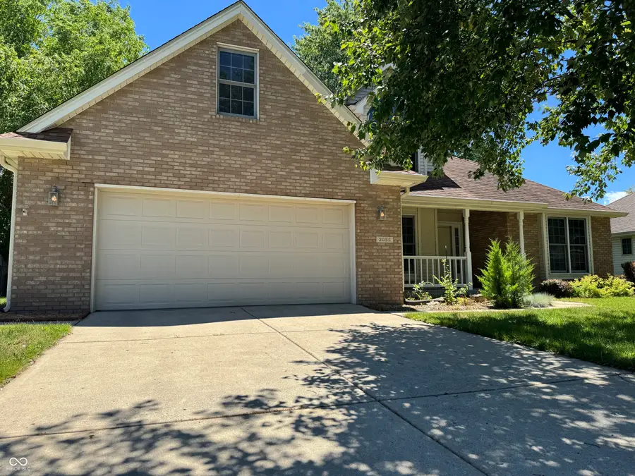 2055 Pinewood Drive, Columbus, IN 47203 - #3
