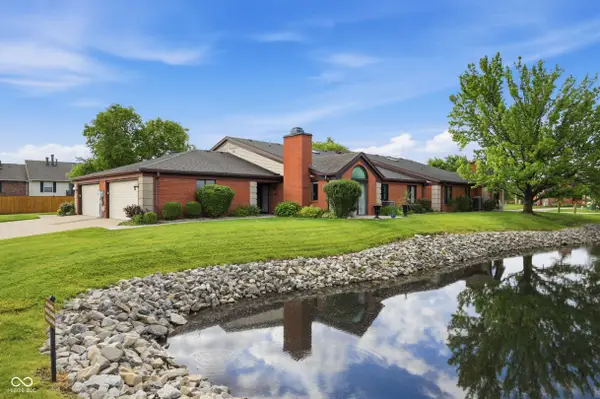 9278 Oak Run East Drive, Indianapolis, IN 46260