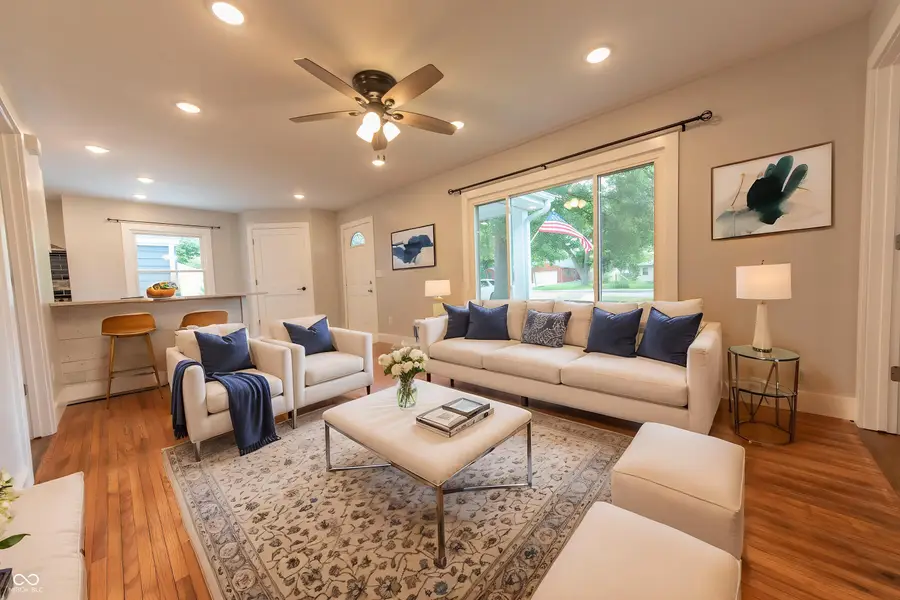 3344 Westenedge Drive, Columbus, IN 47203 - #3