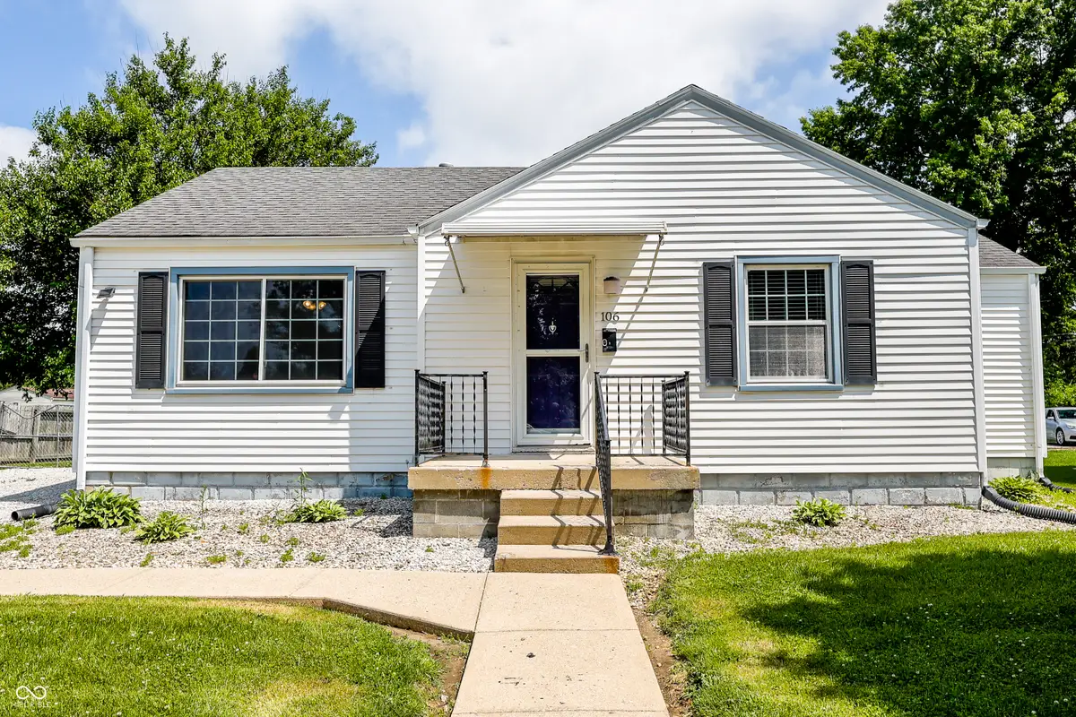 106 E Oak Street, Anderson, IN 46012 - #1