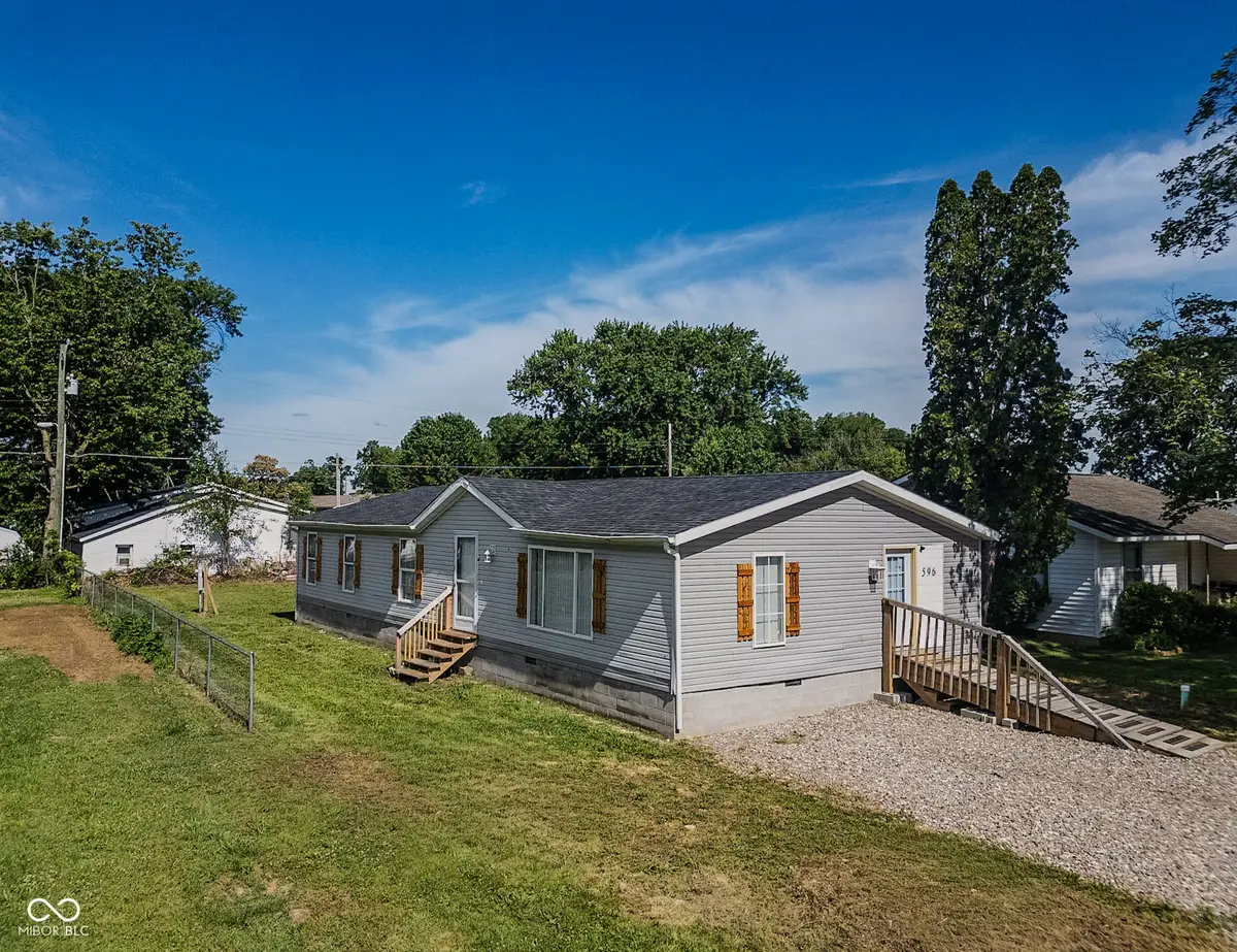 596 Glendale, Columbus, IN 47201 - #1