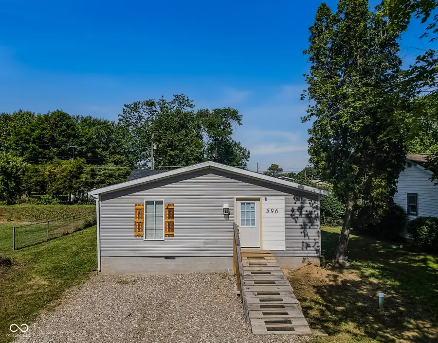 596 Glendale, Columbus, IN 47201 - #2