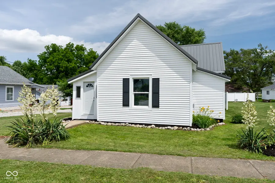 305 S Madison Street, Darlington, IN 47940 - #2