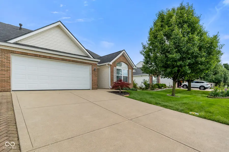 1366 Hamilton Drive, Greenwood, IN 46143 - #2
