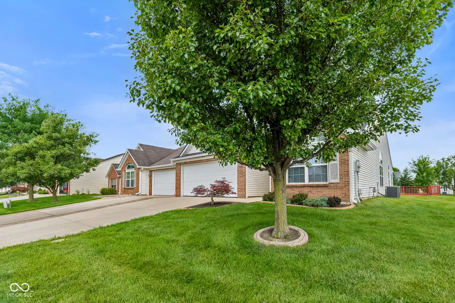 1366 Hamilton Drive, Greenwood, IN 46143 - #3