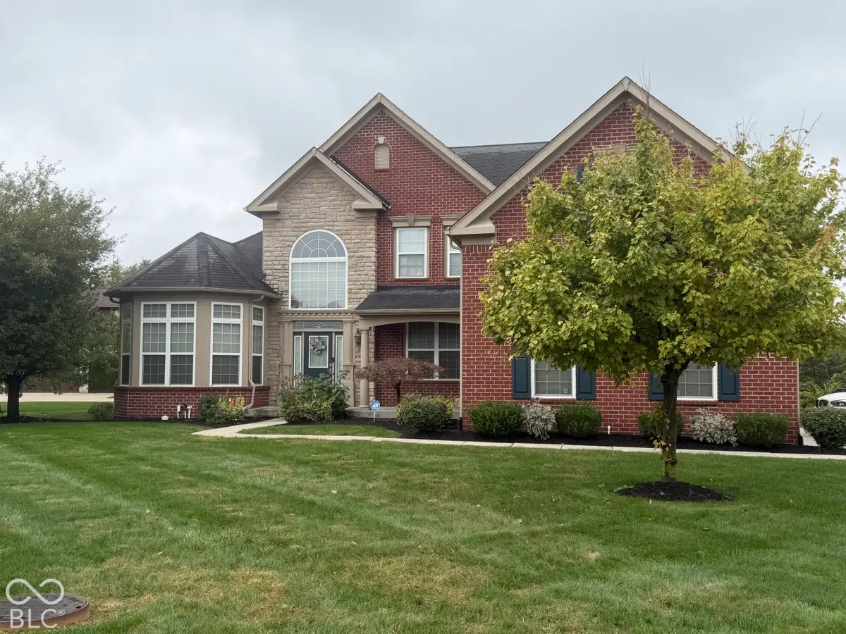10527 Serra Vista Point, Fishers, IN 46040 - #1