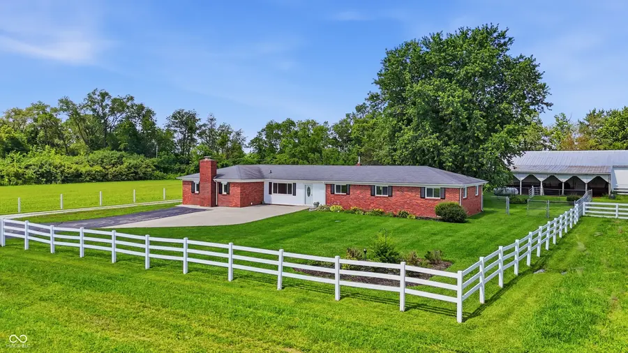 715 N White Street, Shirley, IN 47384 - #2