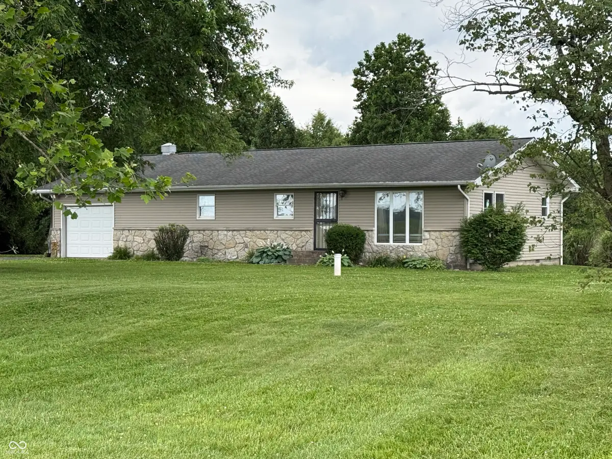 6161 N County Road 300 W, Brazil, IN 47834 - #1
