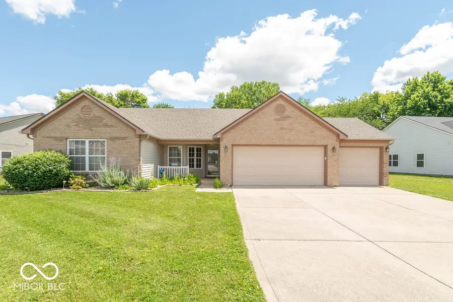 911 Port Drive, Avon, IN 46123 - #2