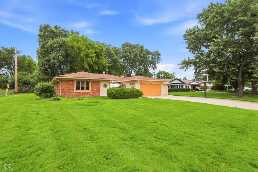 26 W Hill Valley Drive, Indianapolis, IN 46217 - #2