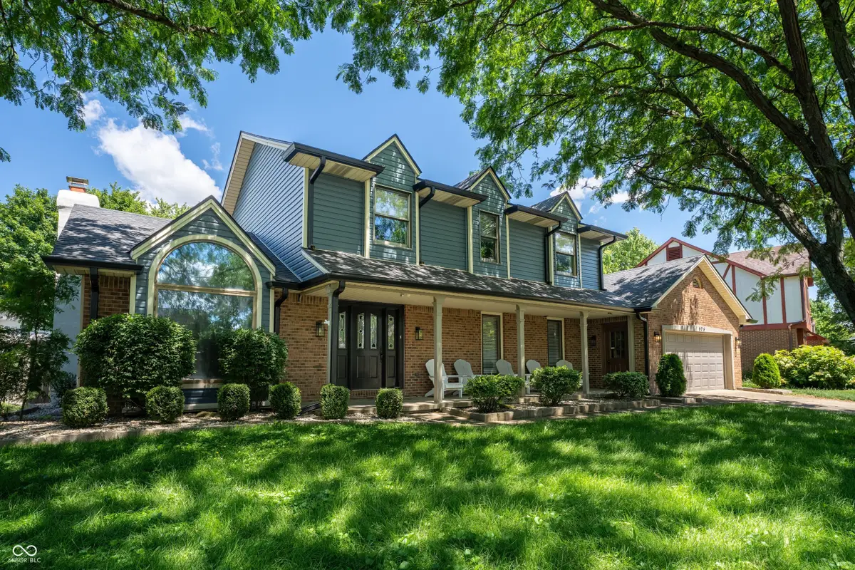 906 Hummingbird Lane, Columbus, IN 47203 - #1