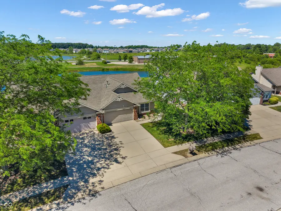 1342 Brookwood Circle, Danville, IN 46122 - #2